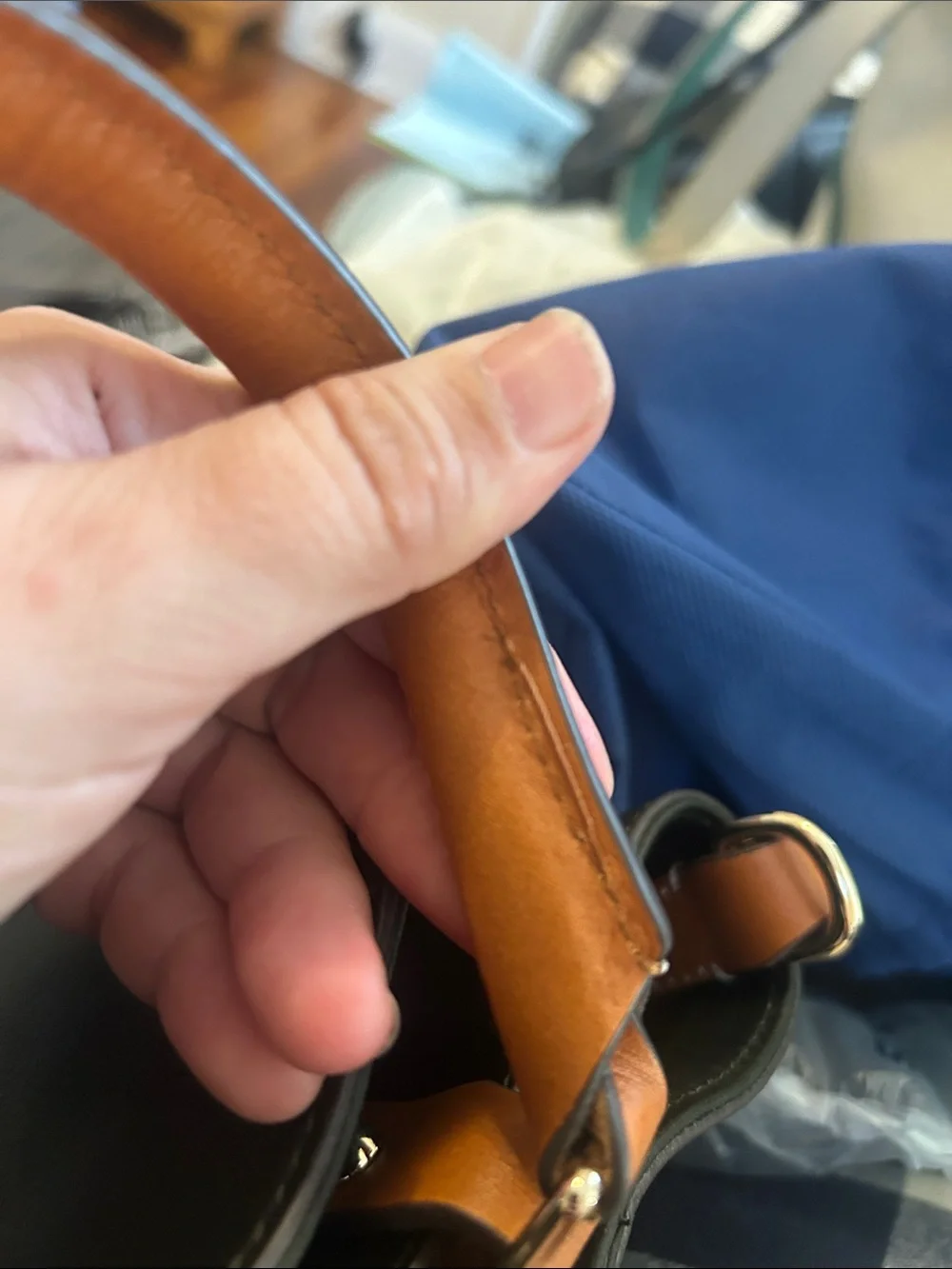 Dooney & Bourke classic dooney